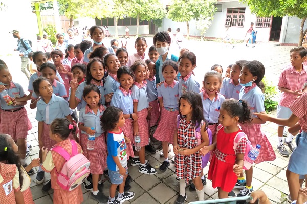 Field visit to a school that has hosted Japan Overseas Cooperation Volunteers (JOCV). Japan has dispatched a total of 116 JOCVs to Timor-Leste since 2010.